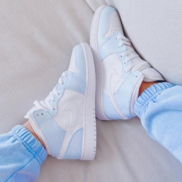 Air jordan 1 mid custom main image 4